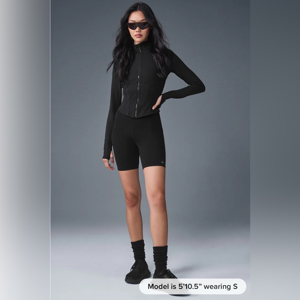 NWT Alo Yoga Airbrush Corset Full Zip Jacket Size Small Black Athleisure - Picture 9 of 14